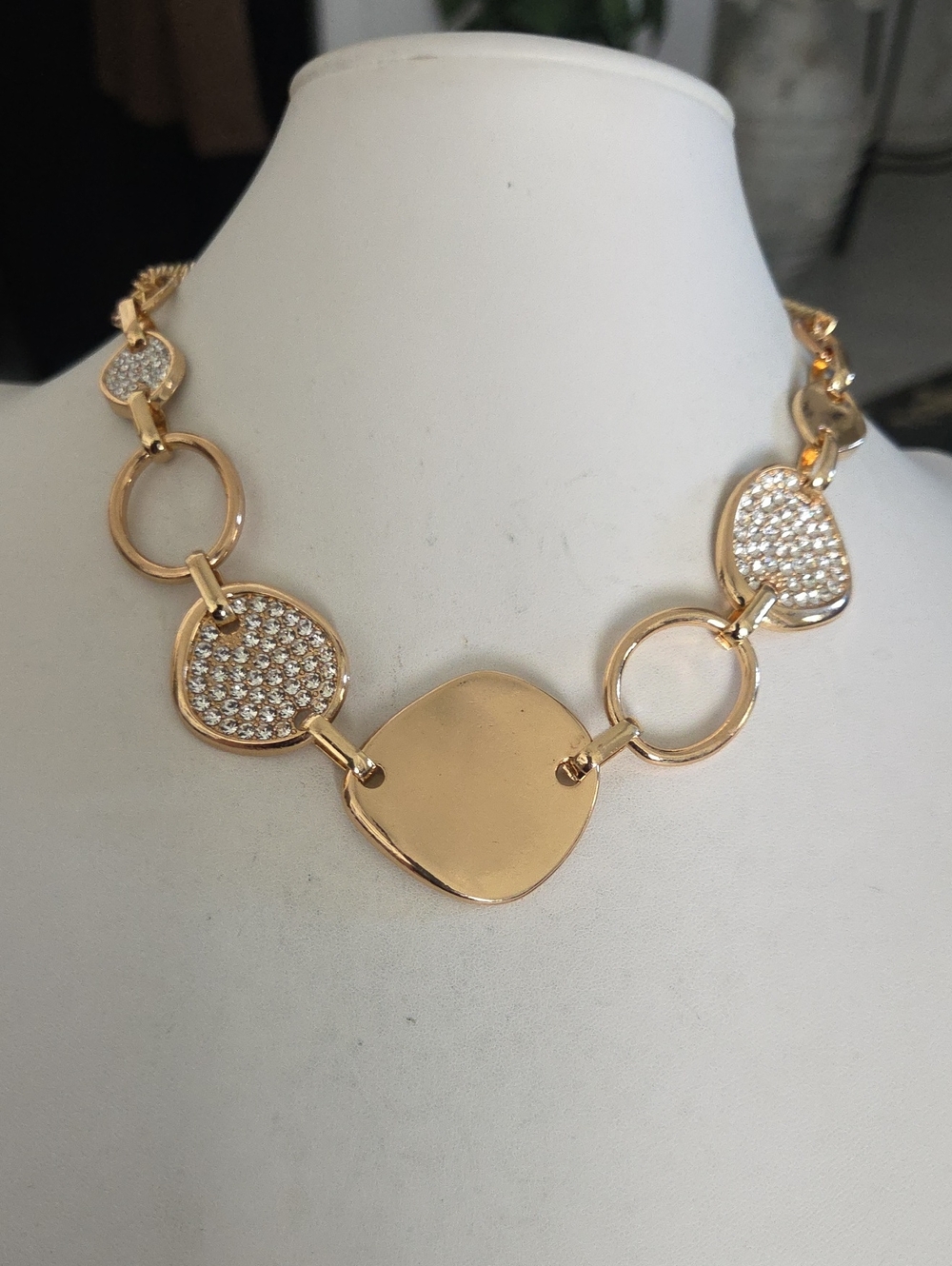 Paparazzi Asymetrical Attentiom Gold Necklace NWT